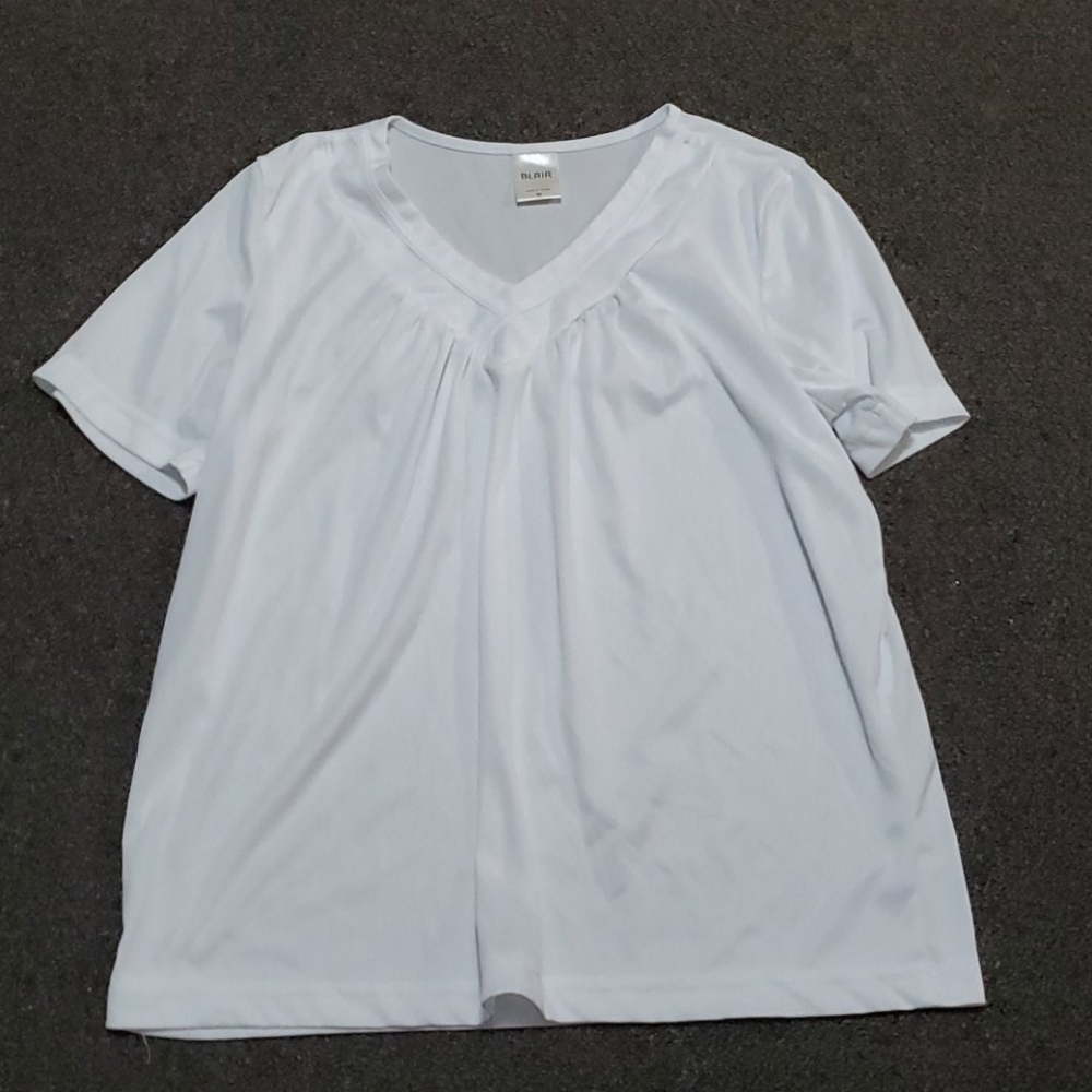 Blair Size Med White Shirt